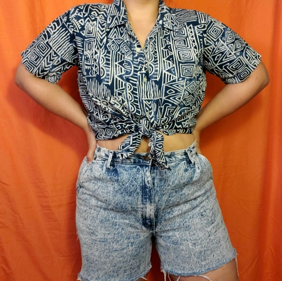 Early 90's printed button down shirt - Picture 3 of 7